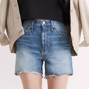 NWT Madewell Relaxed Mid-Length Denim Shorts